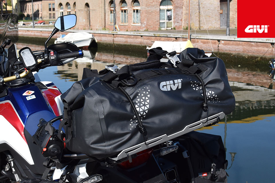 THE+RANGE+OF+GIVI+ULTIMA-T+SOFT+BAGS+IS+GROWING